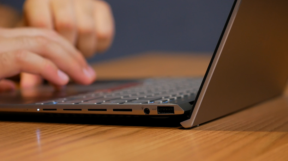 Zenbook 14 X OLED Space Edition