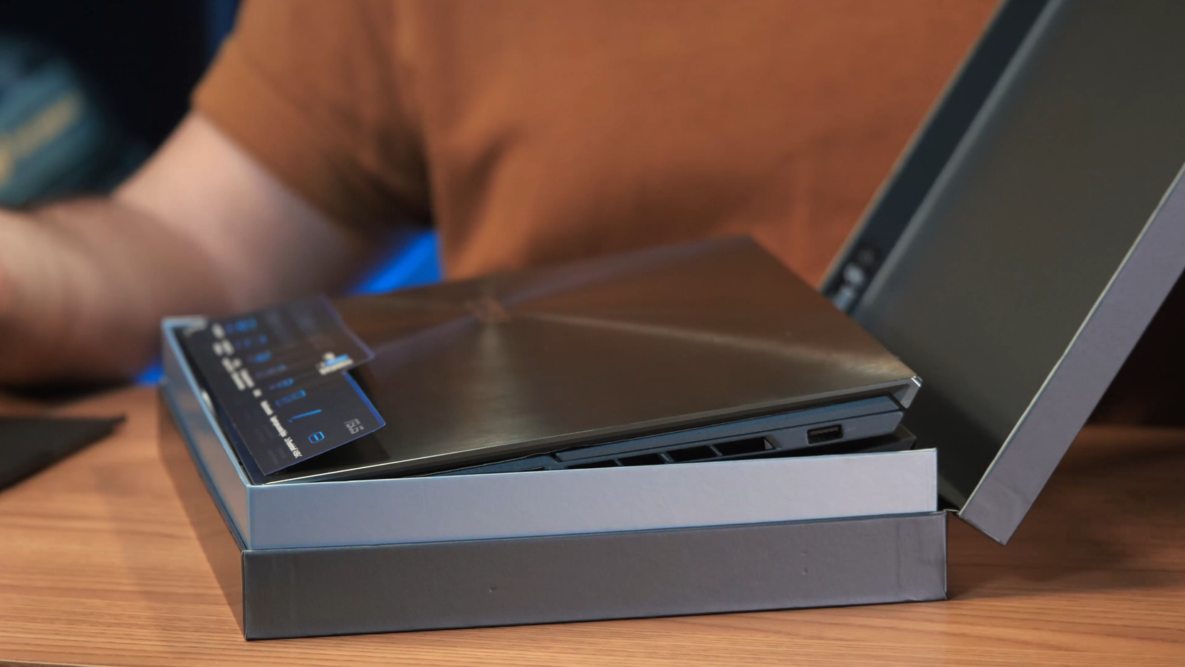 Zenbook Pro Duo 15 OLED