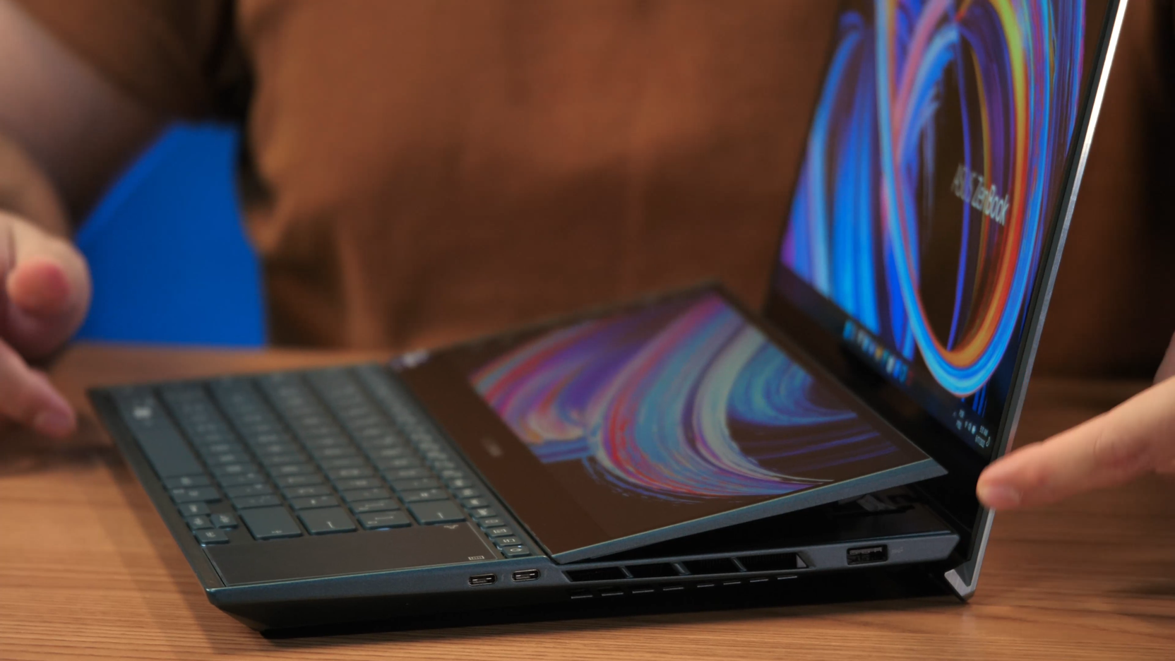 Zenbook Pro Duo 15 OLED