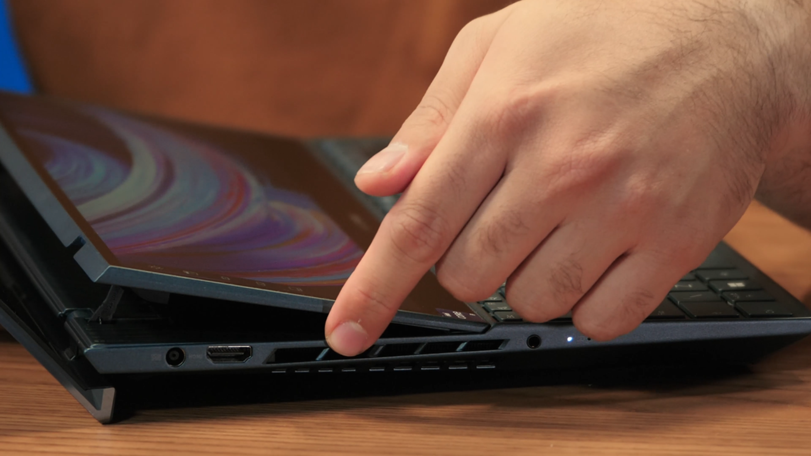 Zenbook Pro Duo 15 OLED