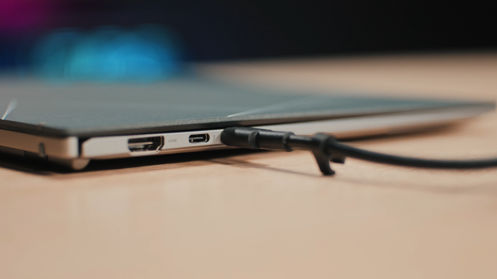 ASUS Zenbook S 13 OLED