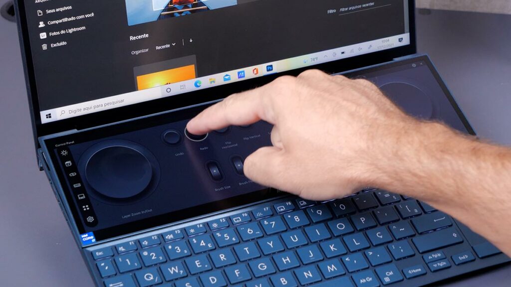 detalhe pacote adobe screenpad plus