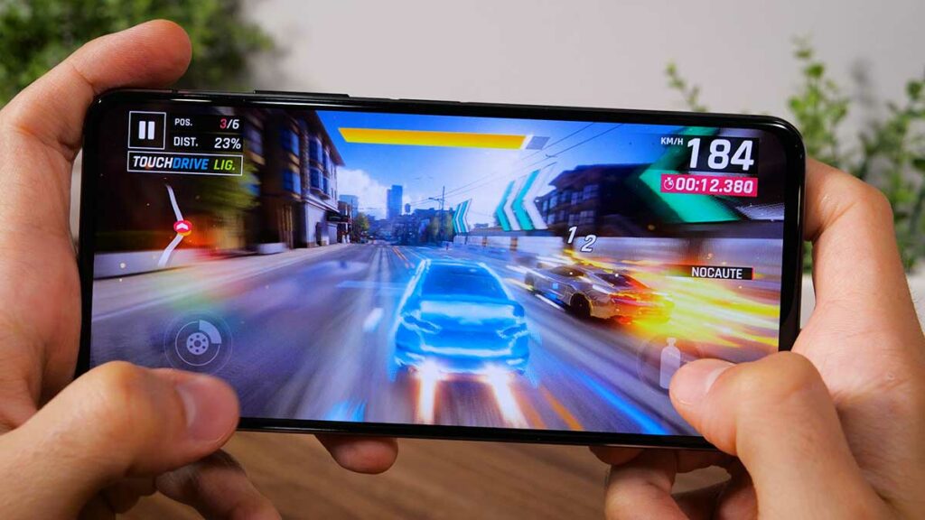 Tela do novo ZenFone 7 lançado no Brasil