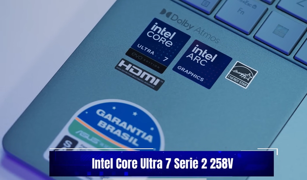 Detalhe das especificações do notebook Vivobook S14, com destaque para o Intel Core Ultra 7 e HDMI, ressaltando características do melhor notebook para estudar.