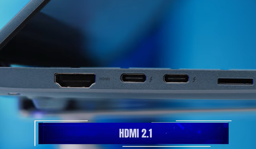 Detalhe das portas do ASUS Vivobook S 14, mostrando a porta HDMI 2.1 