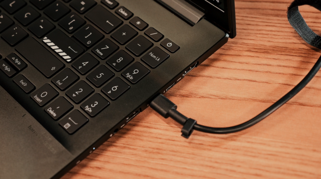 ASUS Vivobook S 16X