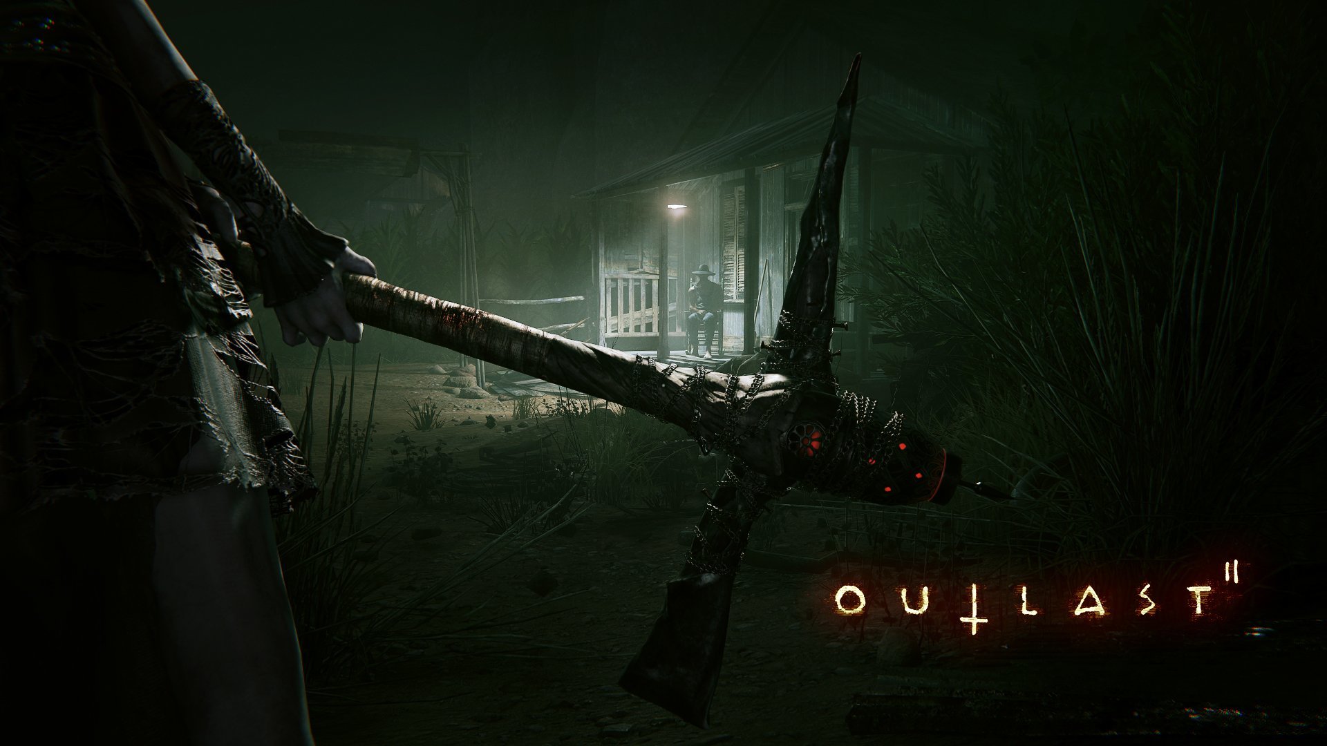Imagem sombria do jogo de terror Outlast 2, mostrando uma figura ameaçadora segurando uma arma improvisada com pontas afiadas, classificado como um dos melhores jogos de terror.